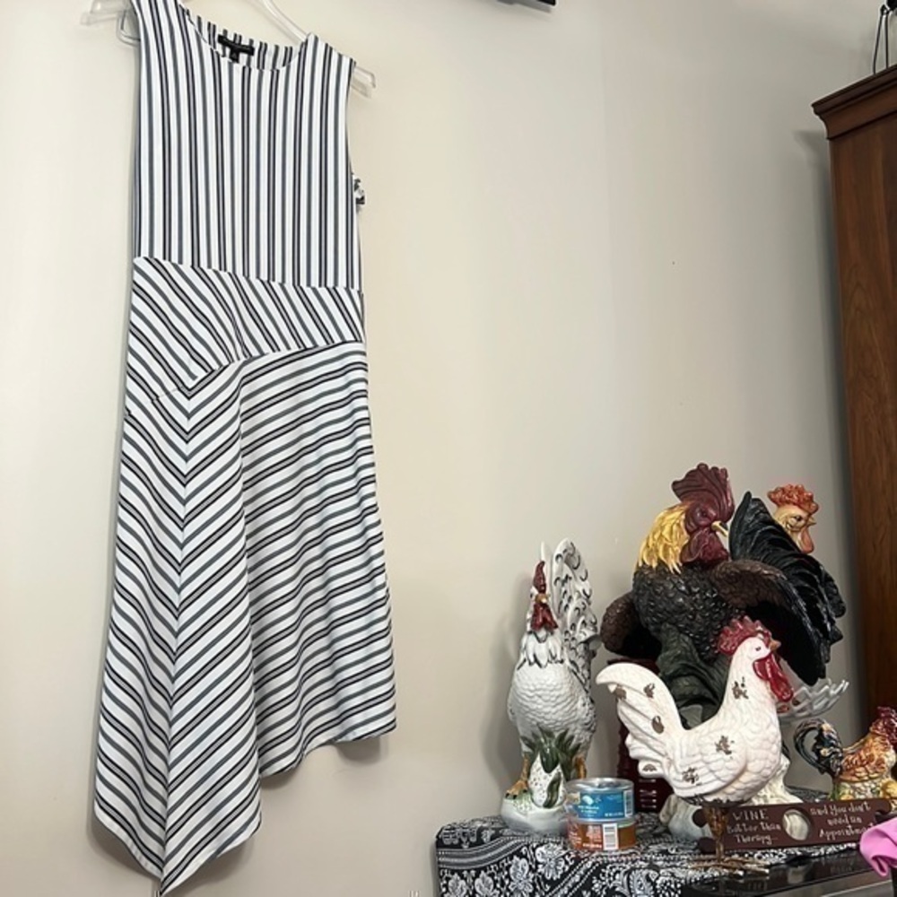 Banana republic, blue and white striped Hilow size medium dress